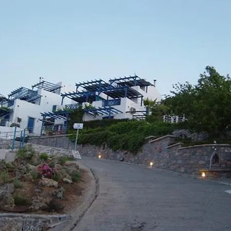 Hotel Fotoula Apts 2*